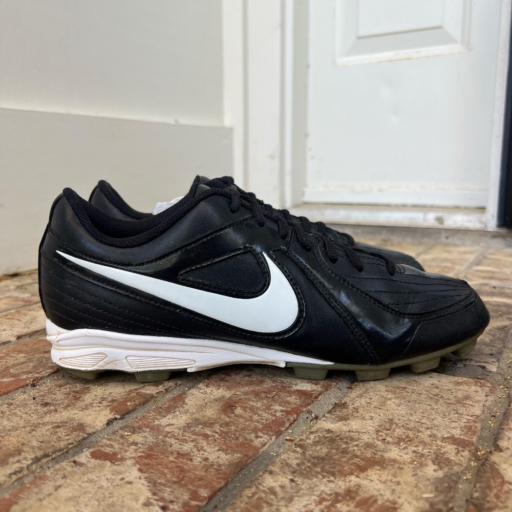 Nike Softball Cleats Unify Keystone Black/White Shoes Women's Sz 10 Molded Stud - Picture 3 of 11